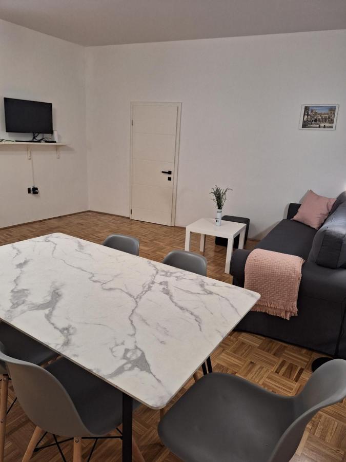 Apartment Kp With Parking Koper Exterior foto